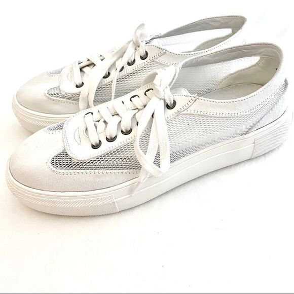 MIA White Parson Lace-Up Sneakers NWT Size 9 - Picture 4 of 11